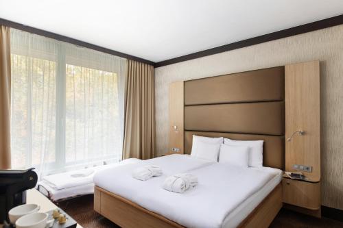 Portobello Wellness & Yacht Hotel Esztergom Portobello Wellness & Yacht Hotel Esztergom