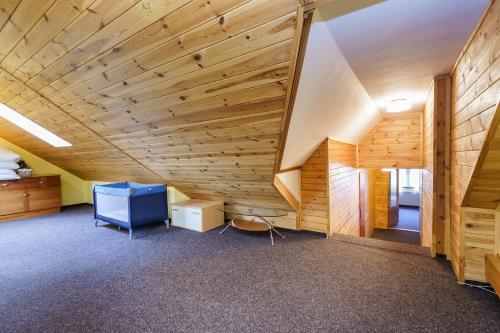 Létesítmények, Horska chata Zelene Udoli in Abertamy