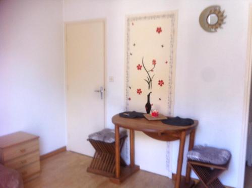 Studio avec balcon a Rennes les bains