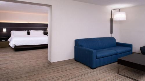 Holiday Inn Express Cincinnati West