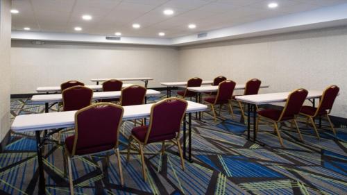 홀리데이 인 익스프레스 웨스트 신시내티 바이 IHG - 회의실/연회장