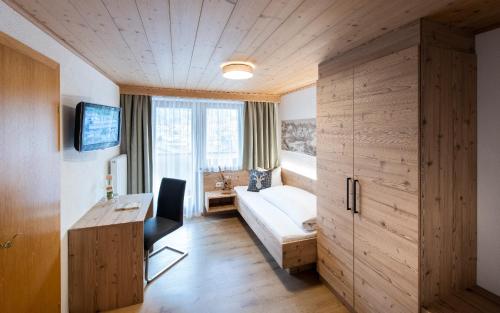 1 twin bed