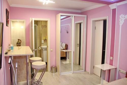 AB Guest House - image 5