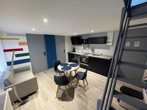 Logements équipés à Onnaing avec espace Balneo en OPTION proche Toyota, autoroute et Valenciennes