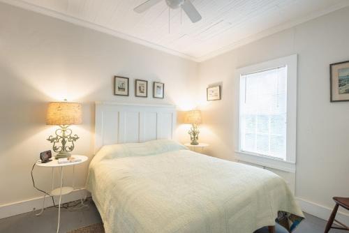 808 E Ashley - The Board and Batten - 3 Bedrooms near Ocean - image 7