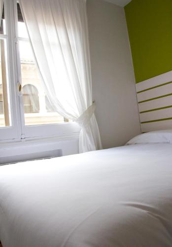 Hostal Boreal Mistral - main image