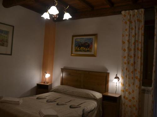Welcoming Farmhouse in Monticiano with Garden - image 11