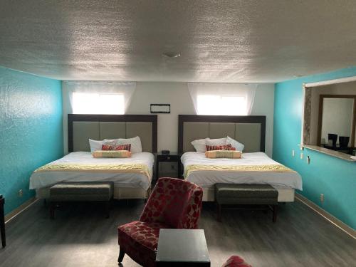 Nampa Inn & Suites