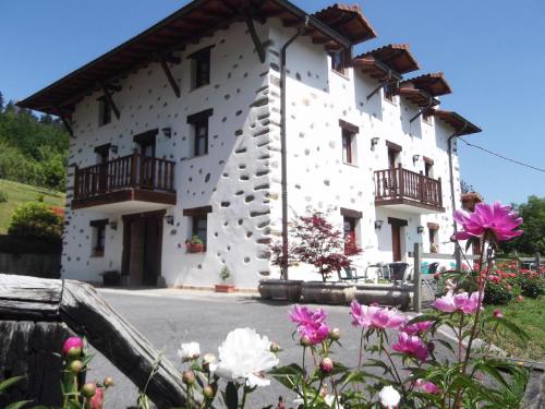 Casa Rural Madariaga, Pension in Artea bei Emaldia