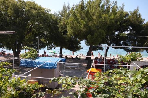 Kilátás, Apartments by the sea Drvenik Donja vala, Makarska - 6658 in Drvenik