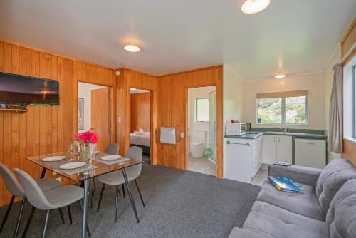 ห้องครัว, Shelly Beach TOP 10 Holiday Park Inn in โคโรแมนเดล