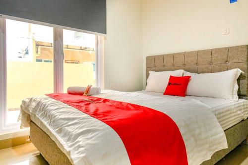 B&B Jakarta - RedDoorz near Pasar Baru 3 - Bed and Breakfast Jakarta