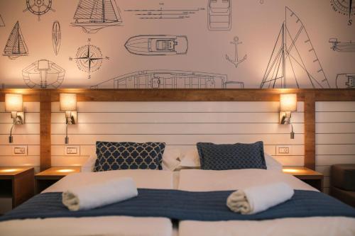 HOTEL IVANDO - K&S Room Type - Family Room with Sea View