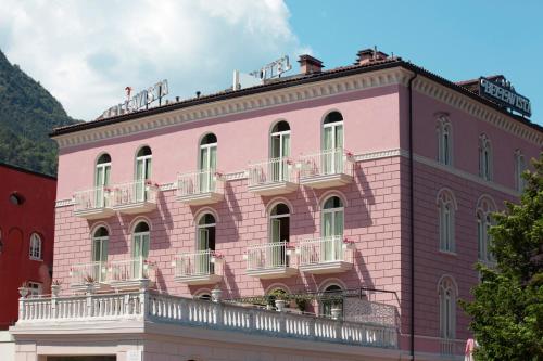 Vista exterior, Bellavista Hotel Deluxe Apartments in Riva Del Garda