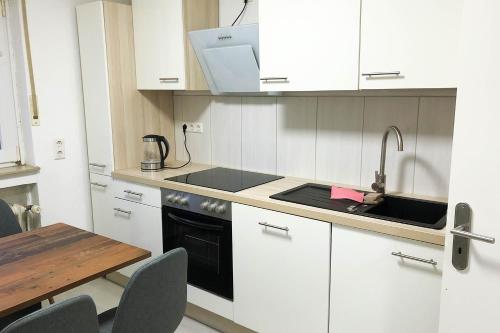 廚房, 3 Zimmer Apartment mit Küche, TV & WLAN (3 Zimmer Apartment mit Kuche, TV & WLAN) in 埃格爾斯巴赫