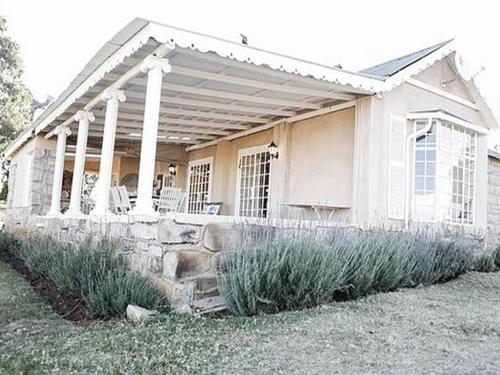 Iekārtas, Kasteelkop Guestfarm in Frankforta
