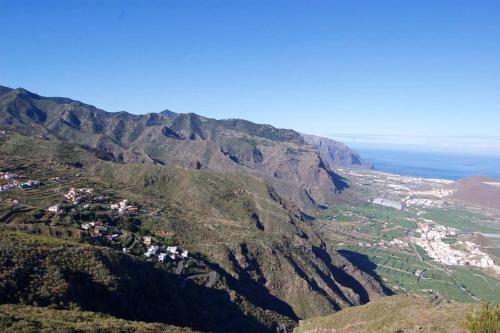 Apartment with one bedroom in Los Silos with furnished terrace and WiFi 5 km from the beach - image 13