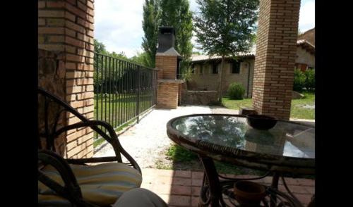 Sant Genis Villa Sleeps 8 with Pool gîte à louer Sant Julià Sassorba