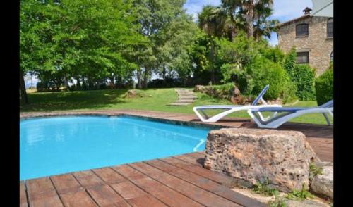 Faras Villa Sleeps 13 with Pool gîte à louer Maià de Montcal