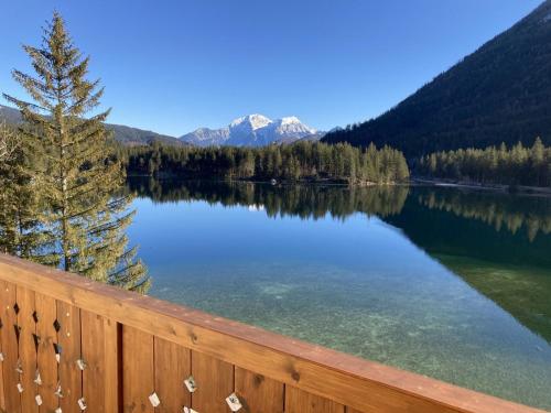 Triple Room with Balcony and Lake View