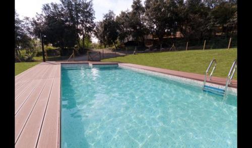 les Planes d'Hostoles Villa Sleeps 19 with Pool gîte à louer Sant Joan de Fàbregues