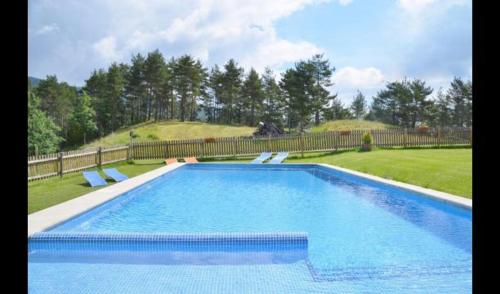 Sant Jaume de Frontanya Villa Sleeps 26 with Pool gîte à louer Nevà