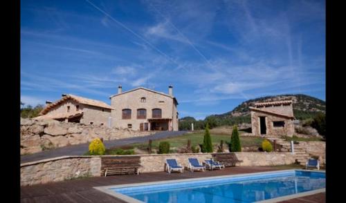 Villa in Berga Sleeps 4 with Pool gîte à louer Avià