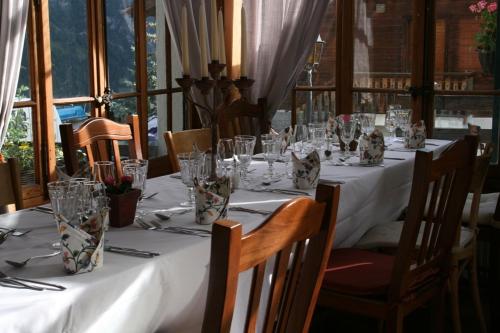 Étterem, Hotel de la Sage in Evolene