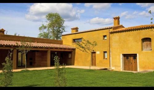 Villa in Sant Andreu Salou Sleeps 4 with Pool gîte à louer Veïnat de les Ferreries