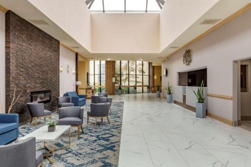 Clarion Hotel – Fayetteville, NC
