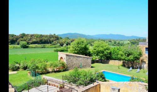 Villa in La Bisbal Sleeps 4 includes Swimming pool