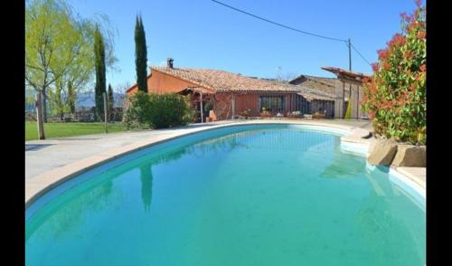 Villa in Sant Genis Sleeps 12 with Pool gîte à louer Sant Genís