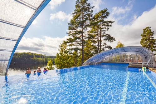 Årjäng Camping & Stugor Sommarvik - Accommodation - Årjäng