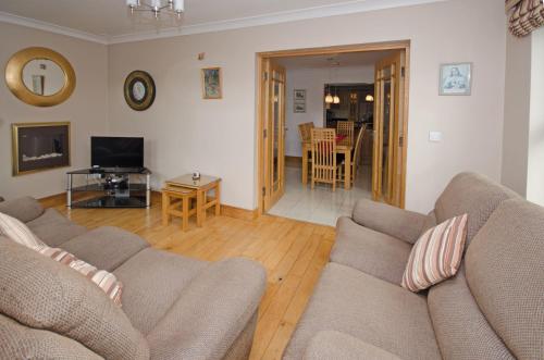 Property 374 - Ballyconneely, Ballyconneely (photo 7)