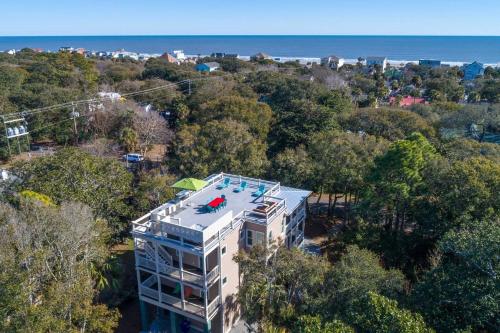 316 E Hudson - The High Tides - Hot Tub - 4 Bedrooms - image 8