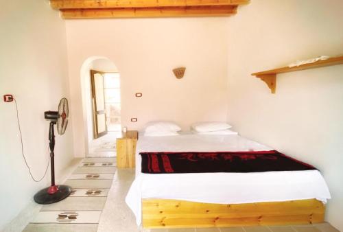 2 twin beds