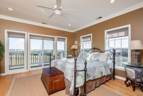84 Waters Edge - Riverview Townhouse - Pool - image 2