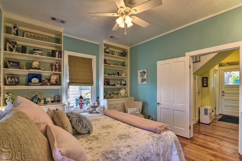 Charming Coastal Cottage 5 Blocks to Beach! - main image