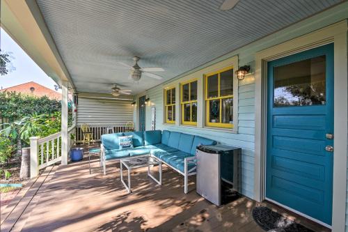 Charming Coastal Cottage 5 Blocks to Beach! - image 10