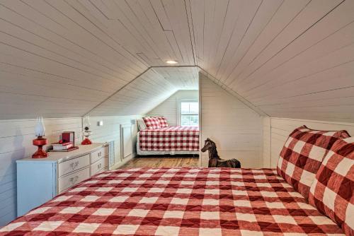 Pool, Hot Tub and Game Room Schulenburg Retreat Pool, Hot Tub and Game Room Schulenburg Retreat