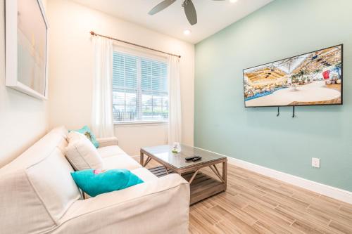 Bright Cottage with Pool & Amenity Access near Disney at Margaritaville - 8032Sh - image 6
