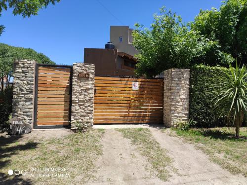 CABANAS MECHI - Necochea CABANAS MECHI - Necochea