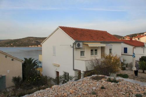 Apartments by the sea Razanj Rogoznica - 7517