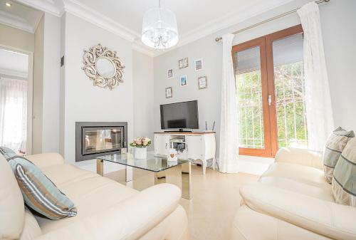 Cubo's Villa Antonio - image 11