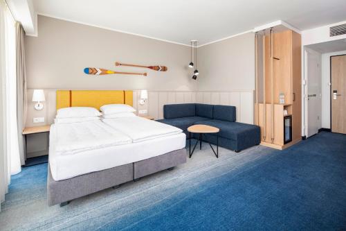 278425999 Holiday Inn Gdansk - City Centre by IHG