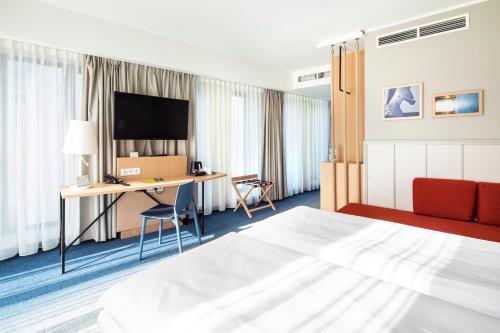 278426000 Holiday Inn Gdansk - City Centre by IHG