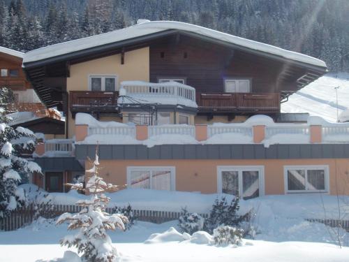  Landhaus Sonnrain, Pension in Saalbach Hinterglemm