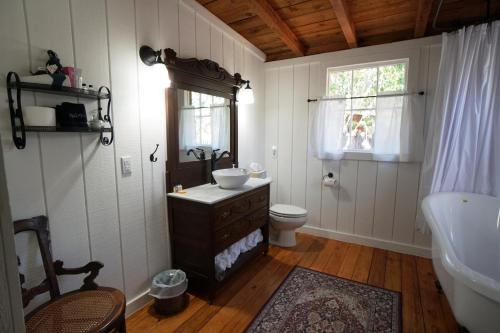 Wild Sage Barn - image 13