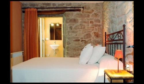 Villa in Perafita Sleeps 4 with Pool and Air Con gîte à louer Perafita