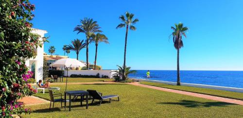 Sitio de Calahonda Holiday Home Sleeps 6 with Pool Air Con and WiFi gîte à louer Calahonda